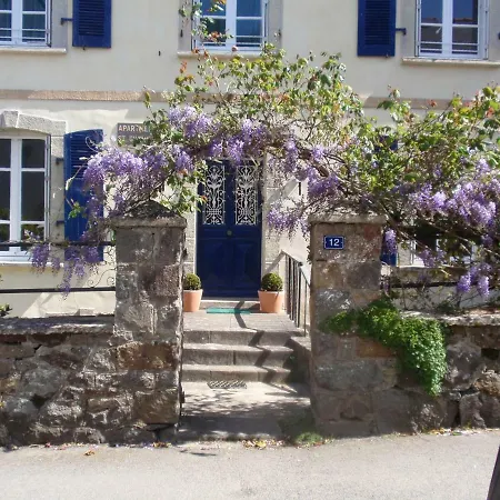 St Guenole Apartman *
